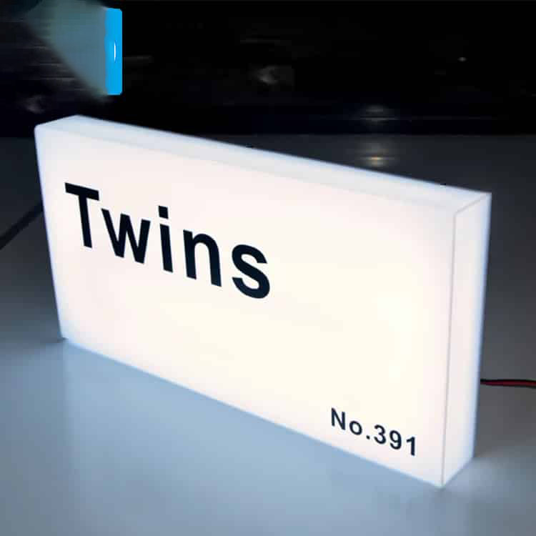 Frameless All Acrylic Light Box Custom Design Tool